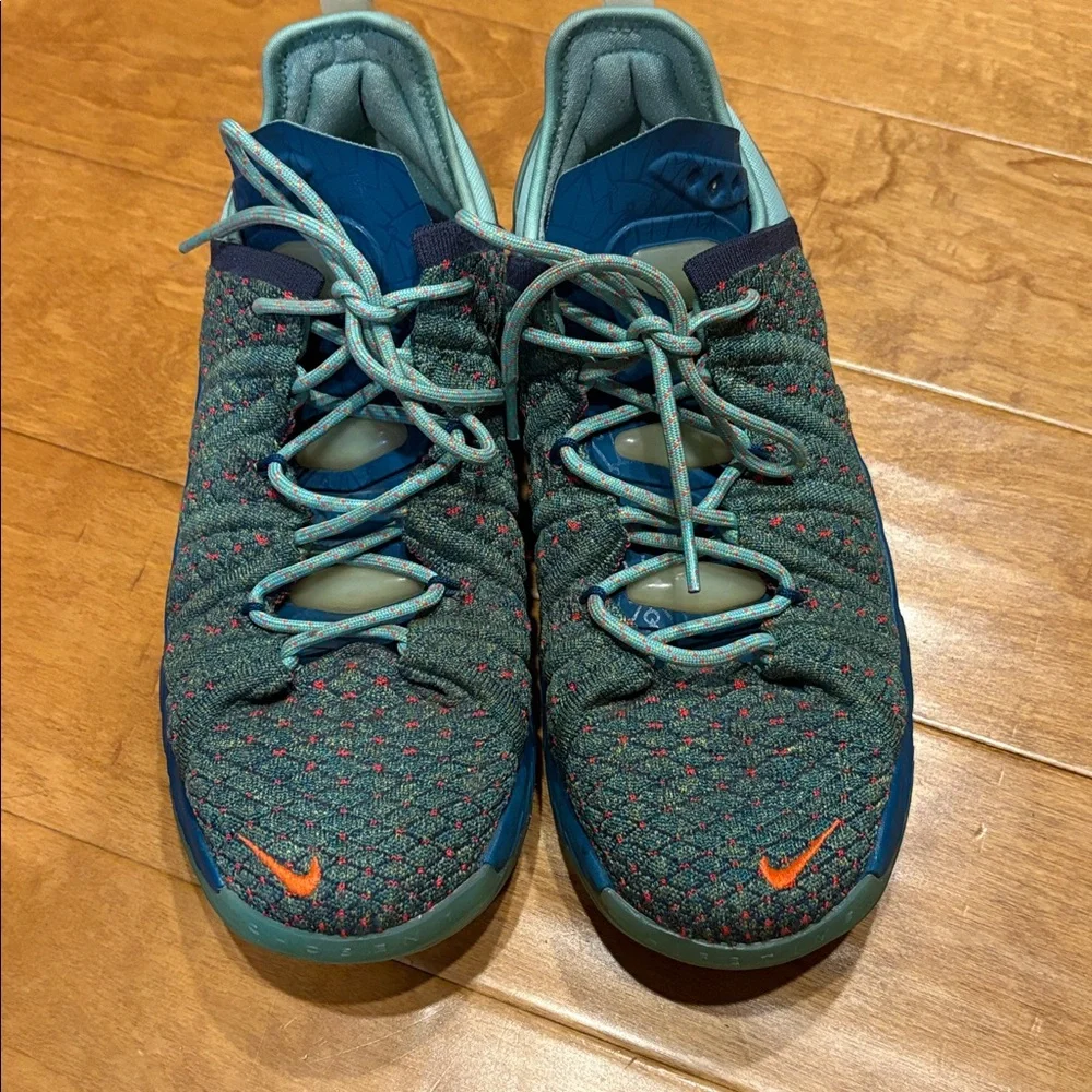 Nike Lebron gently used